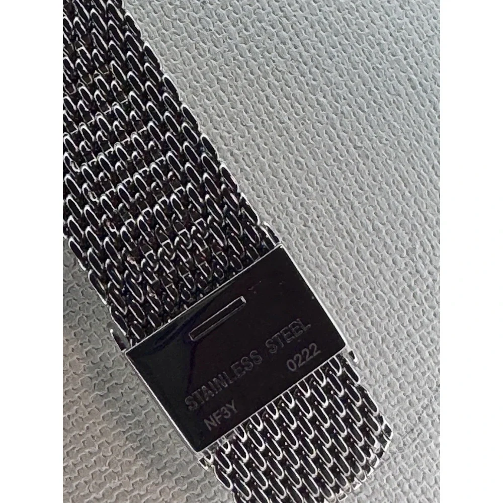 Movado Bold Women's Swiss Quartz Watch Crystal Bezel Silver Mesh Bracelet
